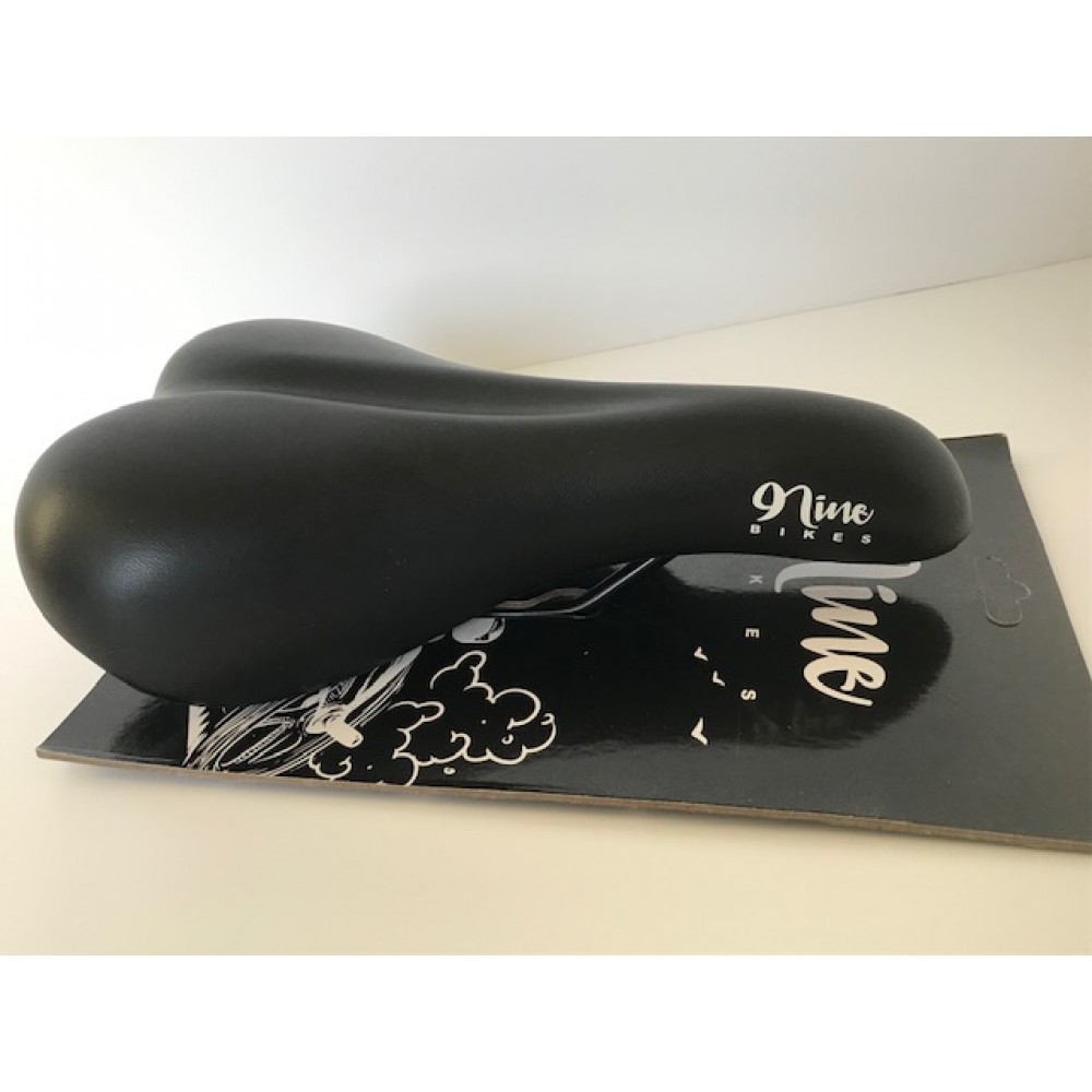 Nine V3111 PU Foam Saddle