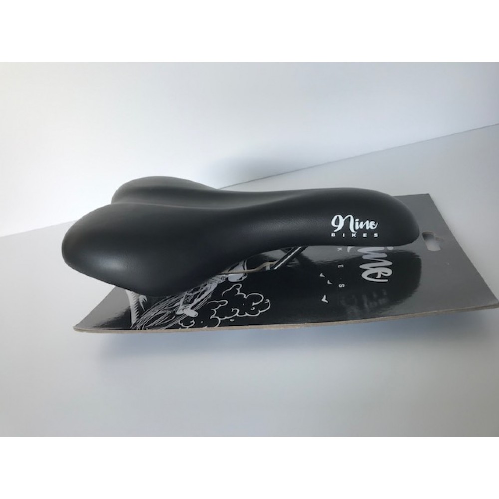 Nine V3657 PU Foam Saddle